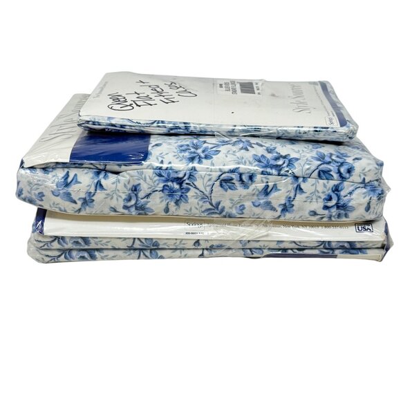 Springs Springmaid Bluebirds Queen Flat Fitted Pillowcases Blue Floral 50/50 Set - Picture 7 of 7